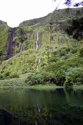 waterfalls_l01.jpg